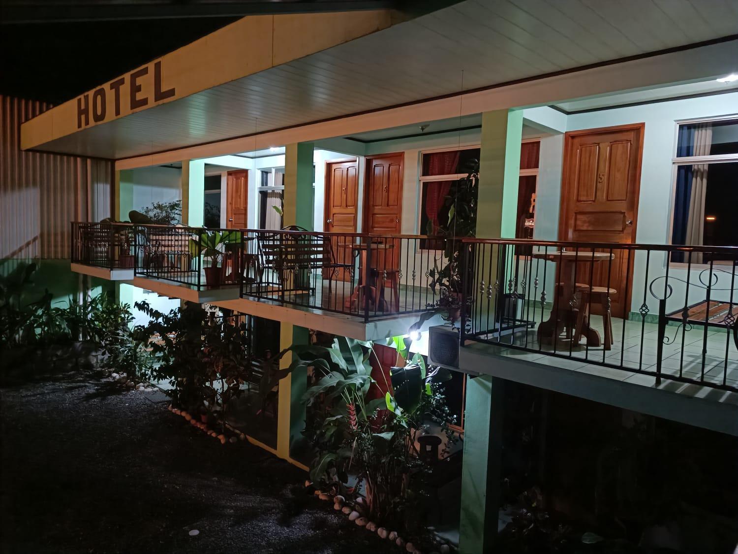 Fas Bnb & Off Site Thermal Resort La Fortuna Exterior photo